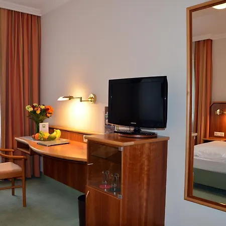 Hotel Haus Am Park 3*